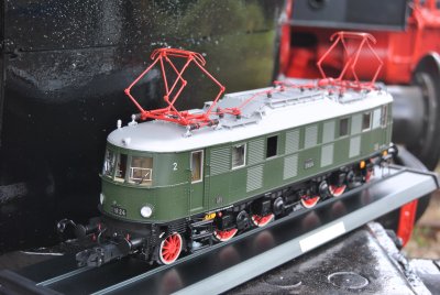 E18 24 im Modell und Orginal Weimar 2017